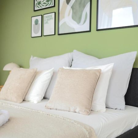 דירות Bright 2Br - 8Th Floor, Balcony, Free Parking - By Gravity פראג מראה חיצוני תמונה