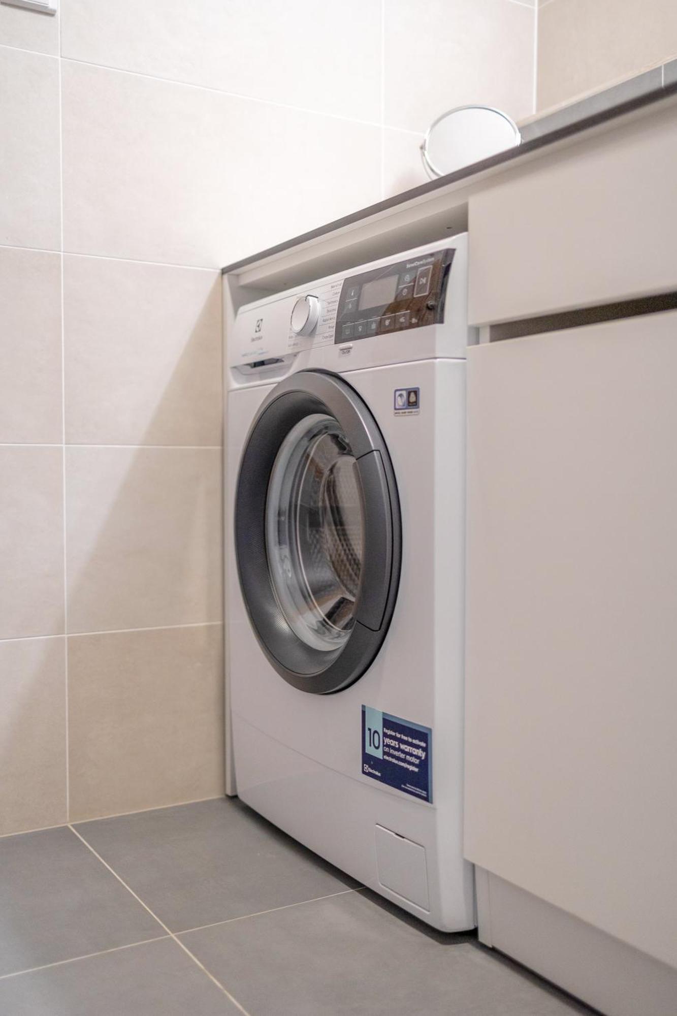 דירות Bright 2Br - 8Th Floor, Balcony, Free Parking - By Gravity פראג מראה חיצוני תמונה
