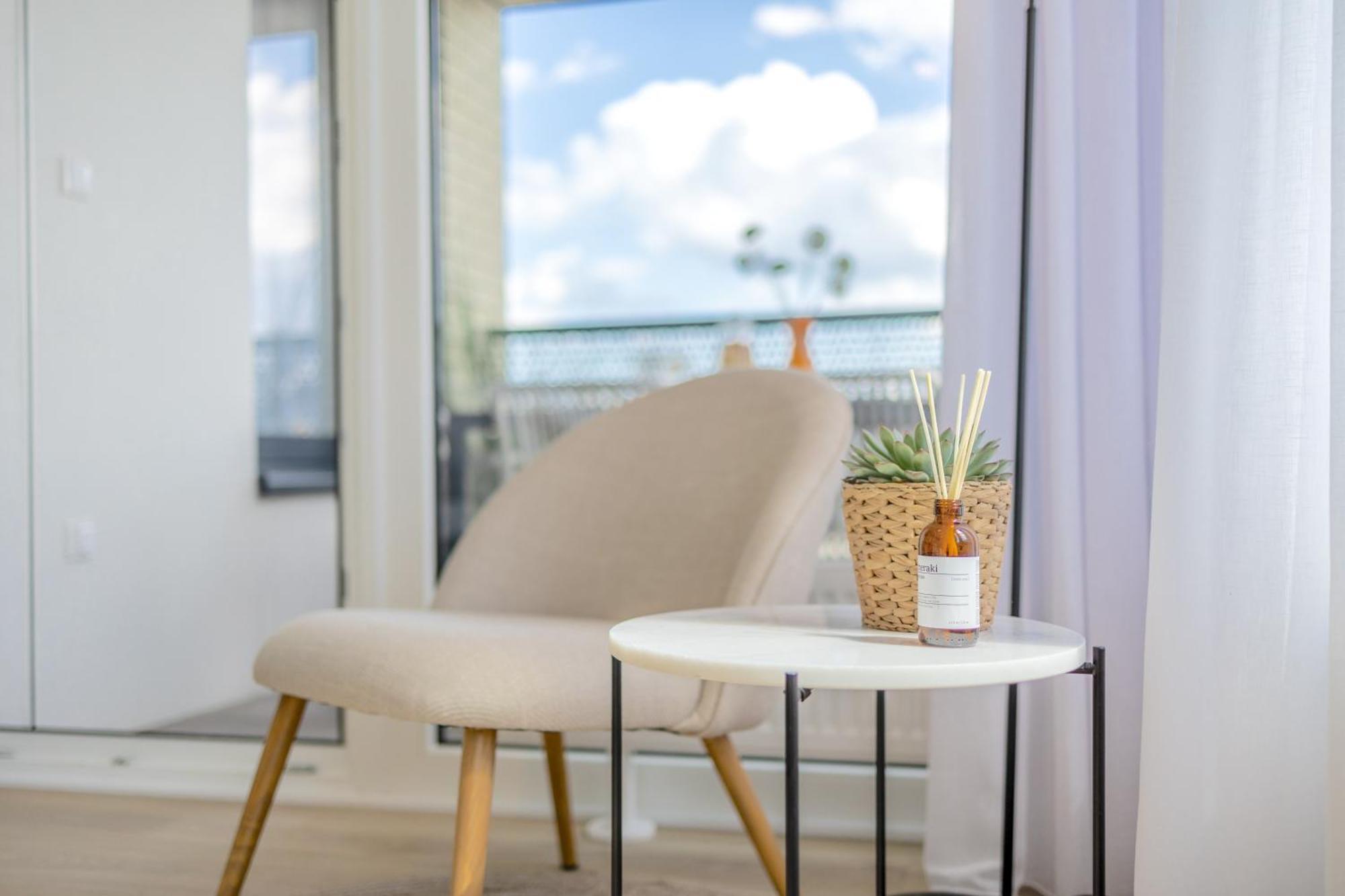 דירות Bright 2Br - 8Th Floor, Balcony, Free Parking - By Gravity פראג מראה חיצוני תמונה