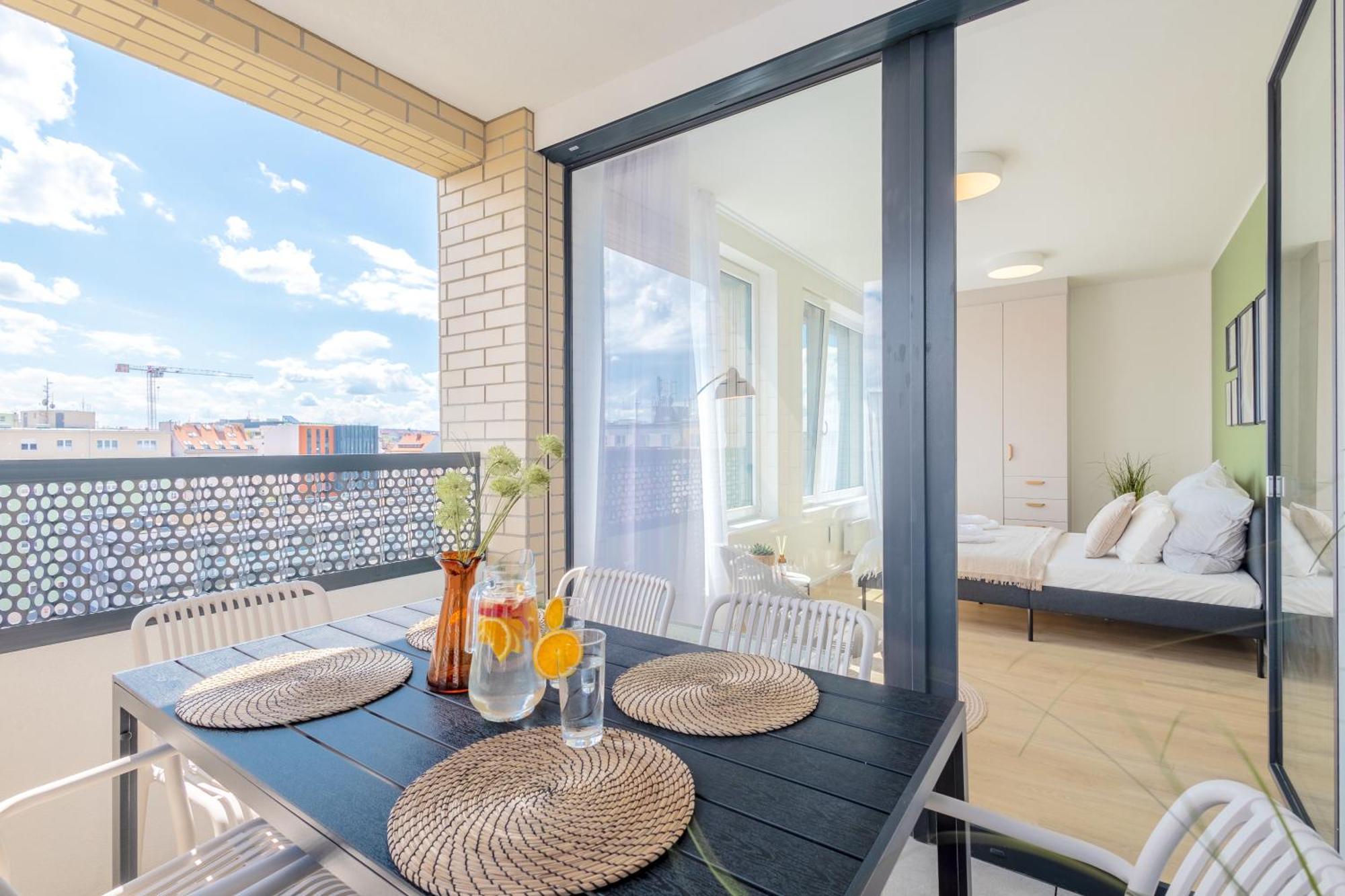 דירות Bright 2Br - 8Th Floor, Balcony, Free Parking - By Gravity פראג מראה חיצוני תמונה